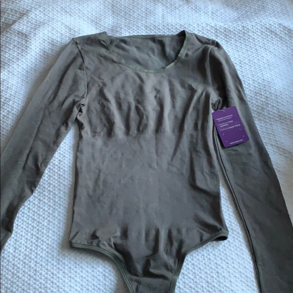 yummie shape wear body suit gray